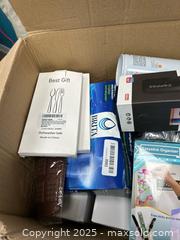 MaxSold Auction: Misc box  - Brampton (Ontario, Canada) PARTNER MANAGED Commercial Liquidation Online Auction - Rosedale Avenue West