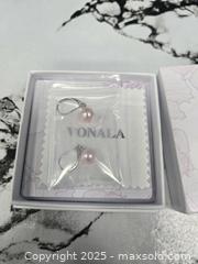 MaxSold Auction: Vonala sterling silver pink pearl  drop down earrings new  - Brampton (Ontario, Canada) PARTNER MANAGED Commercial Liquidation Online Auction - Rosedale Avenue West