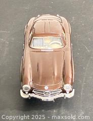 MaxSold Auction: 1954 Mercedes-Ben 300 SL Diecast Car  - Newmarket (Ontario, Canada) PARTNER MANAGED Reseller Online Auction - Walter Avenue