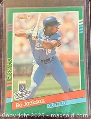MaxSold Auction: 1991 Donruss Bo Jackson Baseball Collectible Trading Card  - Newmarket (Ontario, Canada) PARTNER MANAGED Reseller Online Auction - Walter Avenue