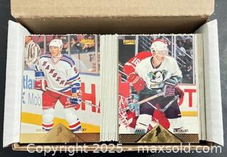 MaxSold Auction: 1996-7 Pinnacle Set NHL Hockey Collectible Trading Cards  - Newmarket (Ontario, Canada) PARTNER MANAGED Reseller Online Auction - Walter Avenue