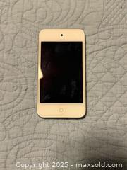 MaxSold Auction: Apple iPod Touch 4th Gen 32GB - Toronto (Ontario, Canada) SELLER MANAGED Downsizing Online Auction - Collingdale Road