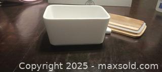 MaxSold Auction: Butter dish - ceramic - used - Dowan - Windsor (Ontario, Canada) SELLER MANAGED Moving Online Auction - Hickory Road