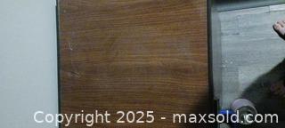 MaxSold Auction: GoldStar Bar/Mini Fridge, Right-Hand Door, Brown Faux Woodgrain - Windsor (Ontario, Canada) SELLER MANAGED Moving Online Auction - Hickory Road