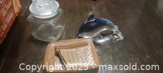 MaxSold Auction: Miscellaneous items  - Windsor (Ontario, Canada) SELLER MANAGED Moving Online Auction - Hickory Road