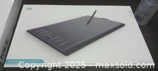 MaxSold Auction: Used professional graphics tablet  - Windsor (Ontario, Canada) SELLER MANAGED Moving Online Auction - Hickory Road
