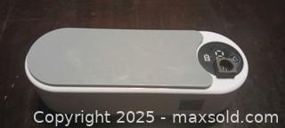 MaxSold Auction: Used ultrasonic cleaner  - Windsor (Ontario, Canada) SELLER MANAGED Moving Online Auction - Hickory Road