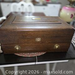 MaxSold Auction: Antique flatware in oak box case - Caledon (Ontario, Canada) SELLER MANAGED Downsizing Online Auction - Hurontario Street