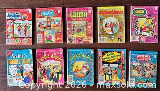 MaxSold Auction: Lot # 2 of 25 Archie Series Comic Digest Books  1970's - 80's - Ottawa (Ontario, Canada) SELLER MANAGED Downsizing Online Auction - Sandy Forest Place