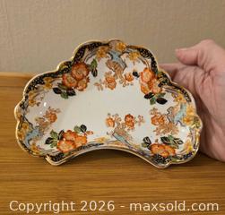 MaxSold Auction: John Maddock & Sons Geisha Pattern Bone Dish, Gilt Trim - Newport (Pennsylvania, USA) SELLER MANAGED Downsizing Online Auction - North 5th Street
