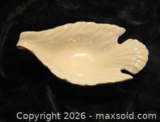 MaxSold Auction: Lenox Porcelain Figural Dove Serving Bowl with Gold Trim - Newport (Pennsylvania, USA) SELLER MANAGED Downsizing Online Auction - North 5th Street