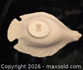 MaxSold Auction: Lenox Porcelain Figural Dove Serving Bowl with Gold Trim - Newport (Pennsylvania, USA) SELLER MANAGED Downsizing Online Auction - North 5th Street