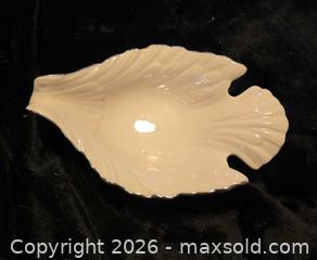 MaxSold Auction: Lenox White Porcelain Decorative Candy/Nut Dish - Newport (Pennsylvania, USA) SELLER MANAGED Downsizing Online Auction - North 5th Street