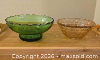 MaxSold Auction: Two Vintage Colored Glass Bowls. - Newport (Pennsylvania, USA) SELLER MANAGED Downsizing Online Auction - North 5th Street