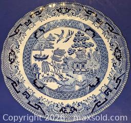 MaxSold Auction: Wessex Collection Blue and White Earthenware Decorative Plate - Newport (Pennsylvania, USA) SELLER MANAGED Downsizing Online Auction - North 5th Street