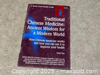 MaxSold Auction: Lot of 4 Health & Holistic Medicine Paperbacks - London (Ontario, Canada) PARTNER MANAGED Downsizing Online Auction - Trillium Cresent