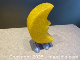 MaxSold Auction: Whimsical Light-Up Crescent Moon Figure - London (Ontario, Canada) PARTNER MANAGED Downsizing Online Auction - Trillium Cresent