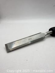 MaxSold Auction: 25mm Handheld Chisel & 2 Grip Well Special Alloy Steel Blade Paint Scrapers - Norfolk (Ontario, Canada) SELLER MANAGED Commercial Liquidation Online Auction - Robinson Street