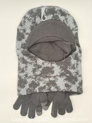 MaxSold Auction: 4 Pieces Boys Winter Hats & Gloves  - Norfolk (Ontario, Canada) SELLER MANAGED Commercial Liquidation Online Auction - Robinson Street