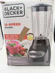 MaxSold Auction: Black & Decker 10-Speed Blender 550 Watts Blending Power  - Norfolk (Ontario, Canada) SELLER MANAGED Commercial Liquidation Online Auction - Robinson Street