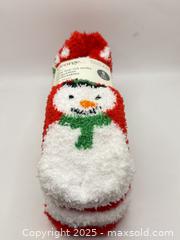MaxSold Auction: George Ladies Cozy Low Cut Christmas Socks 3 Sets 15 Pieces  - Norfolk (Ontario, Canada) SELLER MANAGED Commercial Liquidation Online Auction - Robinson Street