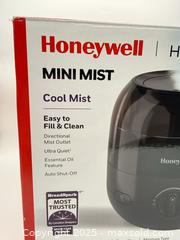 MaxSold Auction: Honeywell Mini Mist Cool Mist Humidifier Small Room Size  - Norfolk (Ontario, Canada) SELLER MANAGED Commercial Liquidation Online Auction - Robinson Street