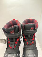 MaxSold Auction: Ice Fields High Performance Kids Boots Size 3 Winter Boots  - Norfolk (Ontario, Canada) SELLER MANAGED Commercial Liquidation Online Auction - Robinson Street