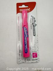 MaxSold Auction: Mixed Office Supplies 9 Pieces - Norfolk (Ontario, Canada) SELLER MANAGED Commercial Liquidation Online Auction - Robinson Street