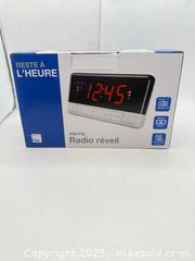 MaxSold Auction: Sky Time AM/FM Clock Radio  - Norfolk (Ontario, Canada) SELLER MANAGED Commercial Liquidation Online Auction - Robinson Street