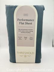 MaxSold Auction: Threshold King Sized Performance Flat Sheet 100% Cotton 400 Thread Count Smooth Sateen - Norfolk (Ontario, Canada) SELLER MANAGED Commercial Liquidation Online Auction - Robinson Street