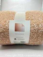 MaxSold Auction: Threshold Reversible Plush Throw 50”x60” - Norfolk (Ontario, Canada) SELLER MANAGED Commercial Liquidation Online Auction - Robinson Street