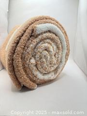 MaxSold Auction: Threshold Reversible Plush Throw 50”x60” - Norfolk (Ontario, Canada) SELLER MANAGED Commercial Liquidation Online Auction - Robinson Street