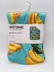 MaxSold Auction: TwistShake Velvet Blanket 75x100cm Banana  - Norfolk (Ontario, Canada) SELLER MANAGED Commercial Liquidation Online Auction - Robinson Street