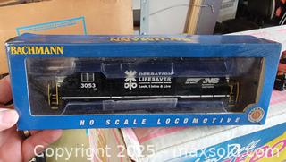 MaxSold Auction: Bachmann HO Scale Norfolk Southern Locomotive Train w/ Box - East Cocalico Township (Pennsylvania, USA) SELLER MANAGED Downsizing Online Auction - Stevens Road