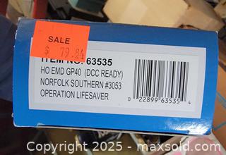 MaxSold Auction: Bachmann HO Scale Norfolk Southern Locomotive Train w/ Box - East Cocalico Township (Pennsylvania, USA) SELLER MANAGED Downsizing Online Auction - Stevens Road