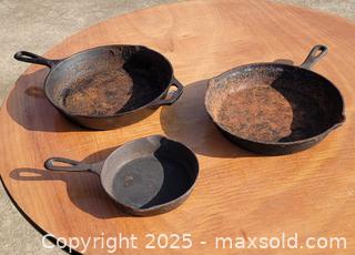 MaxSold Auction: Cast Iron Frying Pan Lot (3) Wagner, Lodge, Ruffhewn - East Cocalico Township (Pennsylvania, USA) SELLER MANAGED Downsizing Online Auction - Stevens Road