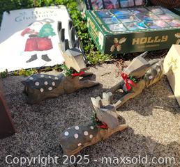 MaxSold Auction: Christmas Decor Lot  - East Cocalico Township (Pennsylvania, USA) SELLER MANAGED Downsizing Online Auction - Stevens Road