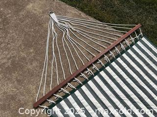 MaxSold Auction: Hammock - East Cocalico Township (Pennsylvania, USA) SELLER MANAGED Downsizing Online Auction - Stevens Road