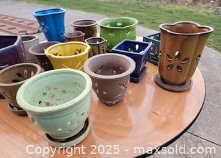 MaxSold Auction: Large Lot of Decorative Ceramic Flower Pots  - East Cocalico Township (Pennsylvania, USA) SELLER MANAGED Downsizing Online Auction - Stevens Road