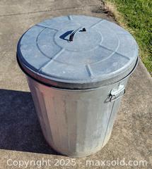 MaxSold Auction: Rubbermaid 33 Gallon Lidded Trashcan &#38; Metal Trashcan  - East Cocalico Township (Pennsylvania, USA) SELLER MANAGED Downsizing Online Auction - Stevens Road