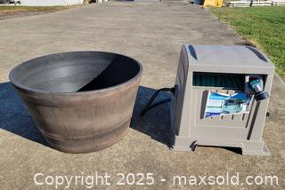MaxSold Auction: Suncast 165ft Hideaway Hose Reel &#38; Large Plastic Planter - East Cocalico Township (Pennsylvania, USA) SELLER MANAGED Downsizing Online Auction - Stevens Road