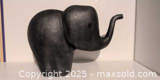 MaxSold Auction: Dark grey Ceramic Decorative Figurine Elephant (About 8in x 11in) - Kingston (Ontario, Canada) SELLER MANAGED Downsizing Online Auction -  Sydenham Street