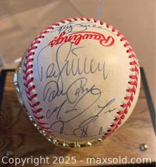 MaxSold Auction: Toronto Blue Jays 1992 Signed Autographed World Series Baseball With COA Authenticity and Display Case - Otonabee-South Monaghan (Ontario, Canada) SELLER MANAGED Downsizing Online Auction - Dougall Drive