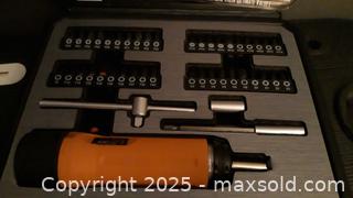 MaxSold Auction: 45 piece Torque Screwdriver set - Oakville (Ontario, Canada) SELLER MANAGED Charity/Fundraising Online Auction - Wakehurst Crescent