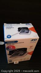 MaxSold Auction: A&D Medical Blood Upper Arm Pressure Monitor - Oakville (Ontario, Canada) SELLER MANAGED Charity/Fundraising Online Auction - Wakehurst Crescent