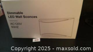 MaxSold Auction: Dimmable LED Wall Sconces - Oakville (Ontario, Canada) SELLER MANAGED Charity/Fundraising Online Auction - Wakehurst Crescent