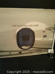 MaxSold Auction: Electric Air Pump (Car Adapter 12V) - Oakville (Ontario, Canada) SELLER MANAGED Charity/Fundraising Online Auction - Wakehurst Crescent