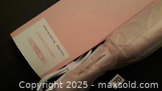 MaxSold Auction: French Omeiet RD-877B Hair Styler - Oakville (Ontario, Canada) SELLER MANAGED Charity/Fundraising Online Auction - Wakehurst Crescent