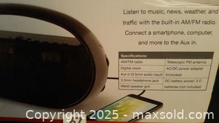 MaxSold Auction: GPX portable speaker with AM FM. Radio. - Oakville (Ontario, Canada) SELLER MANAGED Charity/Fundraising Online Auction - Wakehurst Crescent