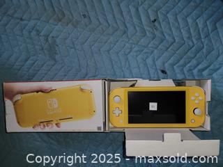 MaxSold Auction: Nintendo Switch Lite - Oakville (Ontario, Canada) SELLER MANAGED Charity/Fundraising Online Auction - Wakehurst Crescent